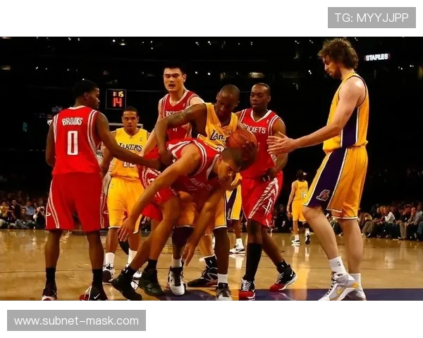 2008年湖人与火箭季后赛经典对决全程回顾 科比与麦迪激战连番上演